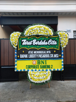 Papan Bunga Duka di Ibu Utara