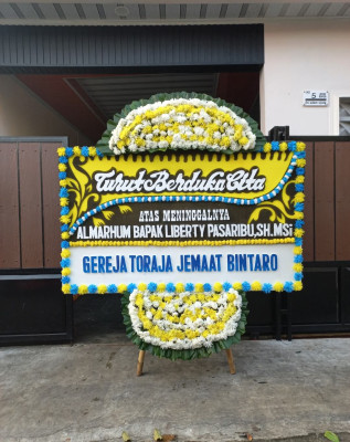 Papan Bunga Duka di Ibu Utara