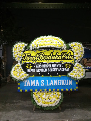 Papan Bunga Duka di Ibu Utara